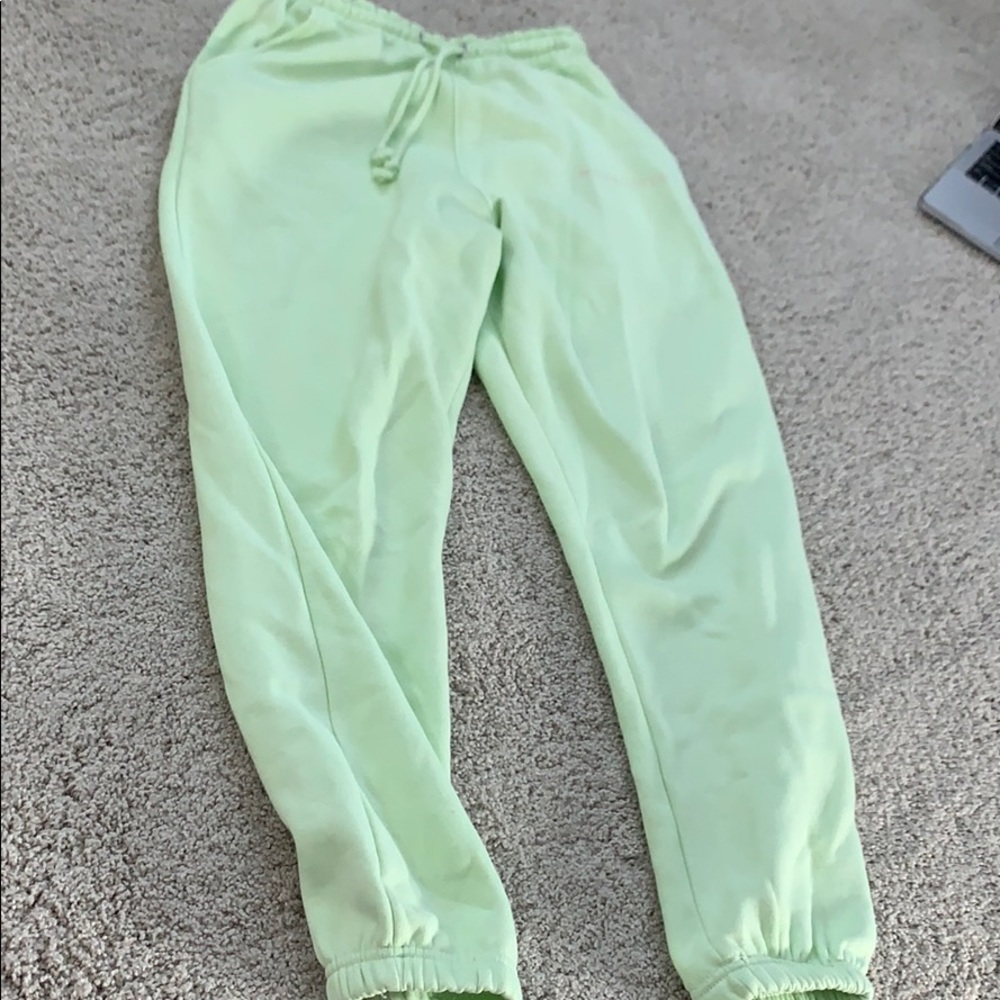 MISSGUIDED sweats